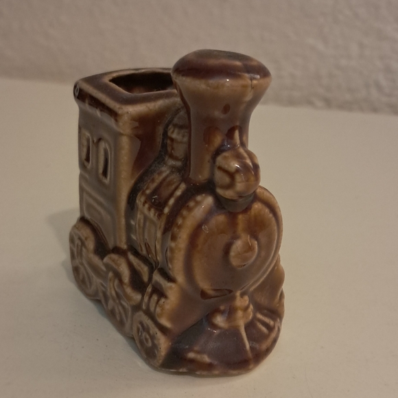 Vintage 1950s Mid-Century Modern Boho Chic Ceramic Train Toothpick Holder - Picture 6 of 7